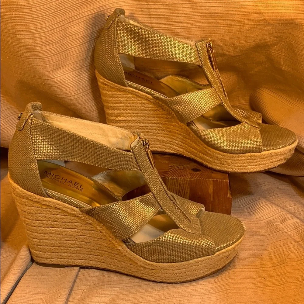 Michael Kors almost NEW worn once, EUC espadrilles
